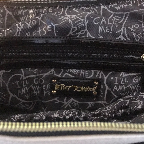 Betsey Johnson purse - Picture 6 of 7